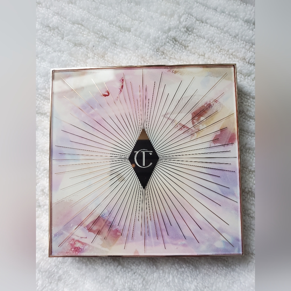 Charlotte Tilbury Glowgasm Face Palette - Picture 5 of 7